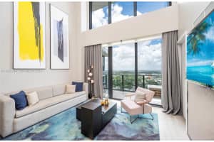 121 Ne 34th St Ph3215, Miami