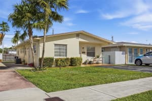 10551 Sw 27th St Miami, FL 33165 - MLS#A11926258