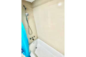 801 Three Islands Blvd 417 Hallandale Beach, FL 33009 - MLS#A11926334