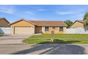 9111 S Lake Miramar Cir Miramar, FL 33025 - MLS#A11926358