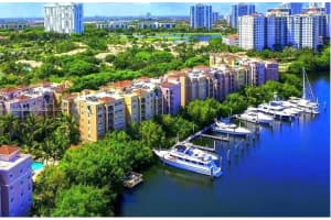 19655 E Country Club Dr 6107, Aventura