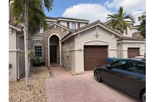 15369 Sw 8th Ln Miami, FL 33194 - MLS#A11926405