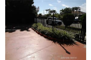 421 NW 32nd Ct, Miami, FL 33125, - MLS#A11926416