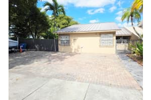 11471 Sw 5th Ter Sweetwater, FL 33174 - MLS#A11926454