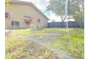 11471 Sw 5th Ter Sweetwater, FL 33174 - MLS#A11926454