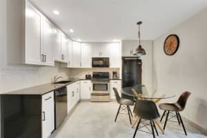 221 Se 9th Ave 102 Pompano Beach, FL 33060 - MLS#A11926461