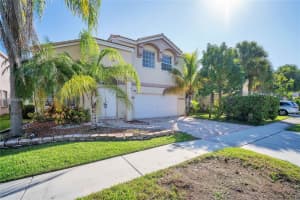 1561 NW 159th Ave, Pembroke Pines, FL 33028, - MLS#A11926486