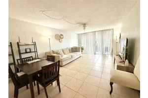 1341 SE 3rd Ave APT 102, Dania Beach, FL 33004, - MLS#A11926512