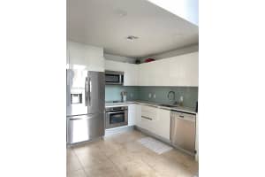 Avenue on Brickell, 1050 Brickell Ave APT 410, Miami, FL 33131, - MLS#A11926519