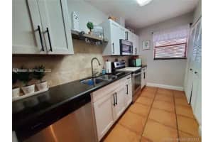 14927 SW 89th St, Miami, FL 33196, - MLS#A11926527