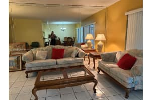 9901 NW 9th St Cir Apt 3-2, Miami, FL 33172, - MLS#A11926541