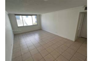 3257 NE 13th St #302, Pompano Beach, FL 33062, - MLS#A11926542