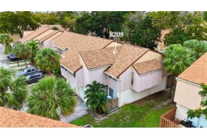 8209 NW 8th St #1, Plantation, FL 33324, - MLS#A11926565