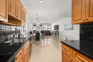 100 Lincoln Rd 702 Miami Beach, FL 33139 - MLS#A11926670