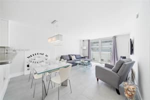 345 Ocean Dr APT 511, Miami Beach, FL 33139, - MLS#A11926678