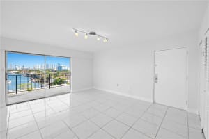 16508 Ne 26th Ave 601, North Miami Beach
