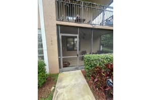 439 Lakeview Dr 106 Weston, FL 33326 - MLS#A11926723