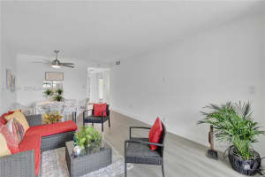 Building 54, 8350 Sunrise Lakes Blvd APT 205, Sunrise, FL 33322, - MLS#A11926724