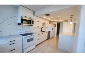 18051 Biscayne Blvd 1705, Aventura