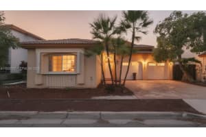 10997 Nw 58th Ter Doral, FL 33178 - MLS#A11926787