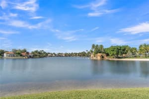 10997 Nw 58th Ter Doral, FL 33178 - MLS#A11926787