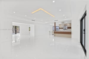 1200 Cleveland Rd Miami Beach, FL 33141 - MLS#A11926790