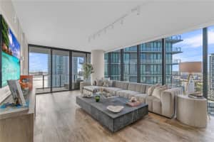 650 Ne 32nd St 2901, Miami