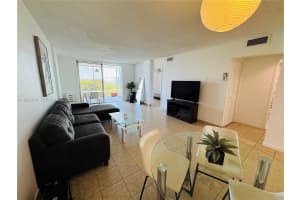 3660 NE 166th St APT 812, North Miami Beach, FL 33160, - MLS#A11926814