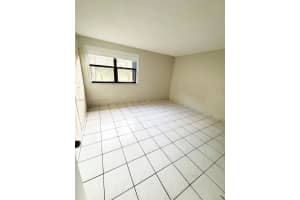 400 W Park Dr APT 202, Miami, FL 33172, - MLS#A11926818