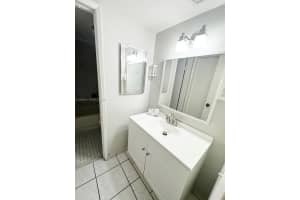 400 W Park Dr APT 202, Miami, FL 33172, - MLS#A11926818