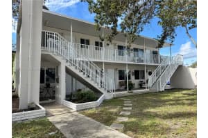 261 Hibiscus Dr #5, Miami Springs, FL 33166, - MLS#A11926821