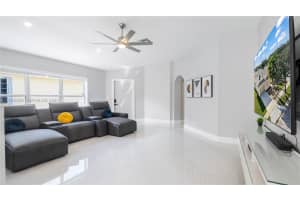 4908 Lombard Pass Dr Lake Worth, FL 33463 - MLS#A11926826