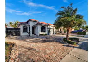 19901 Nw 77th Ct, Hialeah 19901 Nw 77th Ct, Hialeah