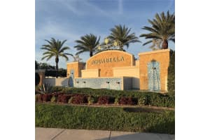 10320 West 33rd Ln, Hialeah