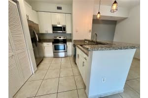 7290 Nw 114th Ave 307-7, Doral