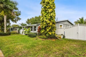 401 Nw 183rd St Miami Gardens, FL 33169 - MLS#A11926910