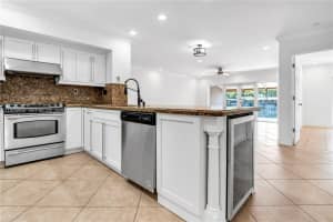 6460 Milk Wagon Ln Miami Lakes, FL 33014 - MLS#A11926950