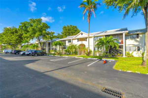 907 Ne 199th St 101 Miami, FL 33179 - MLS#A11926970