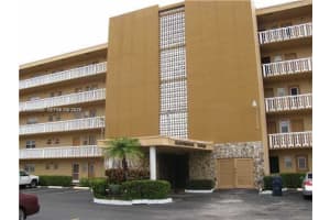 219 Ne 14th Ave 404, Hallandale Beach