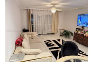 219 NE 14th Ave APT 404, Hallandale Beach, FL 33009, - MLS#A11927050