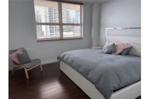 1155 Brickell Bay Dr 1607, Miami