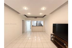 540 Brickell Key Dr 214, Miami