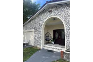 6400 SW 63rd Ave, South Miami, FL 33143, - MLS#A11927086