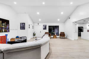 10380 Sw 49th Pl Cooper City, FL 33328 - MLS#A11927105