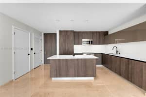 88 Sw 7th St 3907, Miami