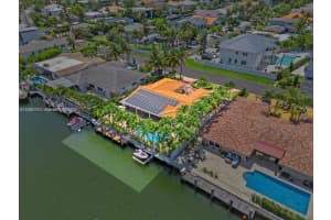 3220 Ne 164th St, North Miami Beach