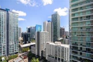 1111 Sw 1 Ave 2716-n, Miami