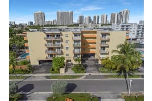 3545 Ne 167th St 308 North Miami Beach, FL 33160 - MLS#A11927165