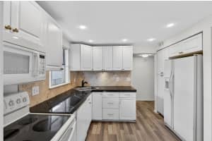 3100 Riverside Dr 305 Coral Springs, FL 33065 - MLS#A11927204