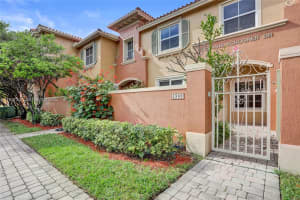 4909 Schooner Drive Fort Lauderdale, FL 33312 - MLS#A11927241